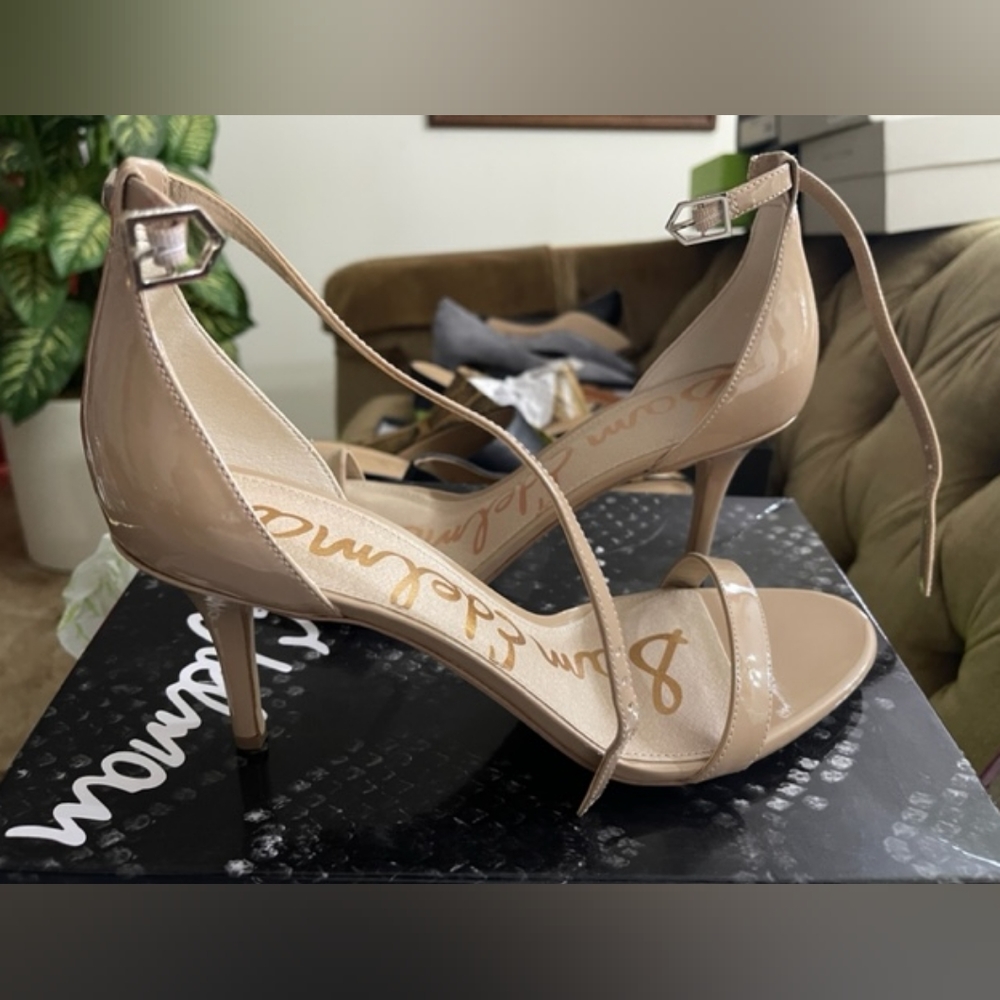 Size 10 women's heels